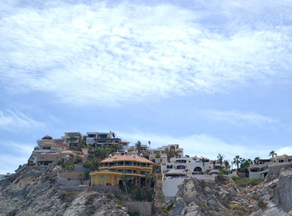 Los_Cabos_Cliffside_Homes