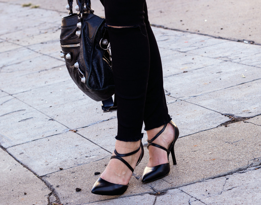 Black-Shoe-Nine-West-Street-Style