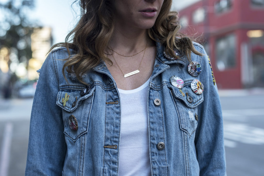 diy-denim-jacket-white-t-shirt